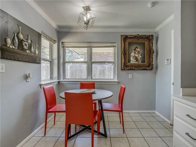 Building Photo - 3 Bed 1.5 Bath 2 Car Garage -Casady Hills ...