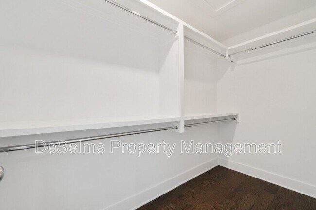 Building Photo - 759 Mill Creek Meadow Dr