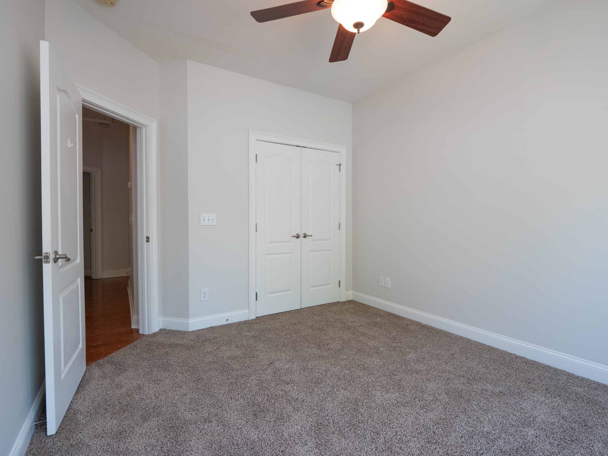 Building Photo - 1814 Tennyson Row