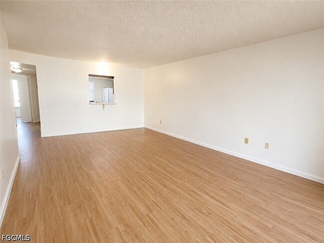 Building Photo - 4440 Orchid Blvd
