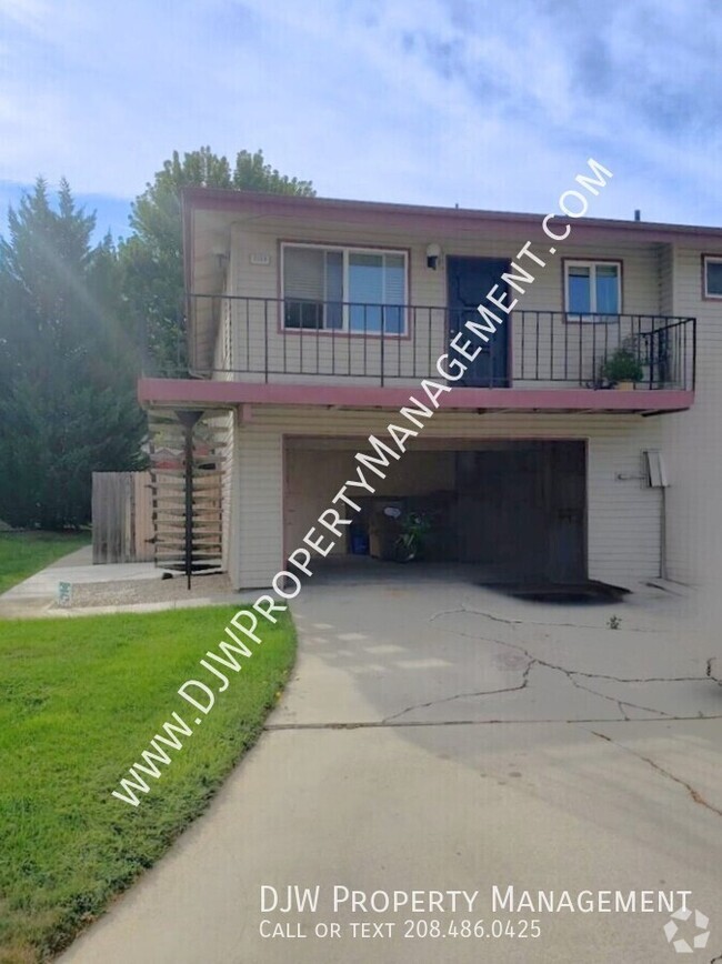 Building Photo - 2113 S Colorado Ave