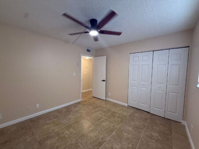 Building Photo - Charming 2-Bed Condo with a View – Water I...