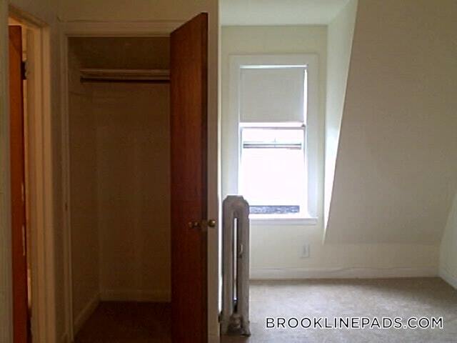 Building Photo - 1223 Beacon St