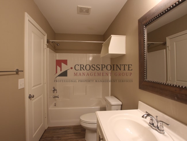 Building Photo - Tour Today: 2 Bedroom Town house for Rent in Lindale!