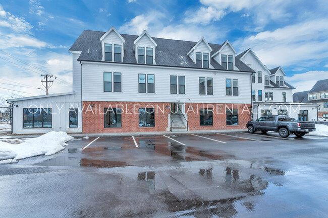 Building Photo - 768 S 1600 W