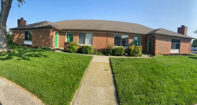 Primary Photo - 927-933 Weston Court Vandalia, OH 45377