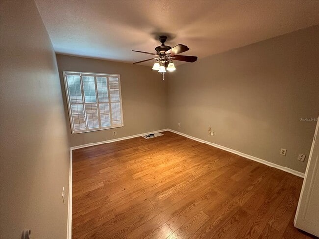 Building Photo - 1539 Pickwood Ave