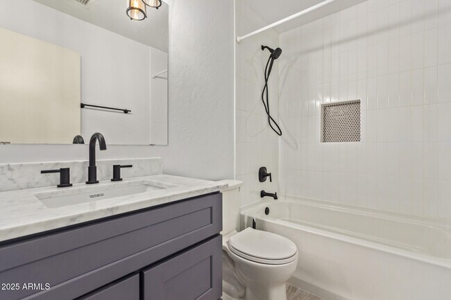 Building Photo - 1609 E Beautiful Ln