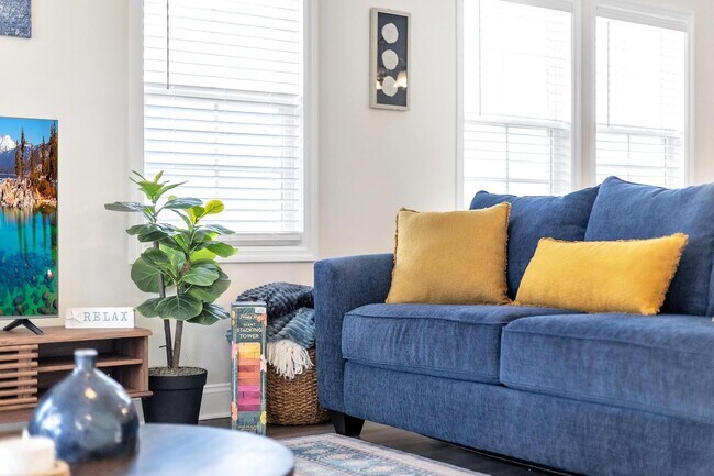 Building Photo - Amazing Rental Coming Soon (Late October-2...