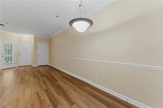 Building Photo - 245 Amal Dr SW