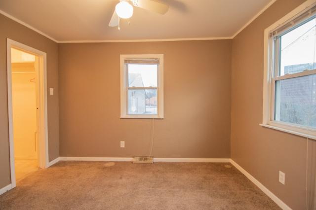 Building Photo - 1 bedroom in CALUMET CITY IL 60409