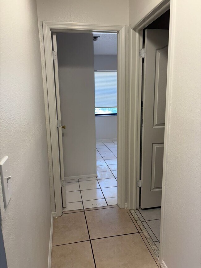 Building Photo - 3099 Deltona Blvd