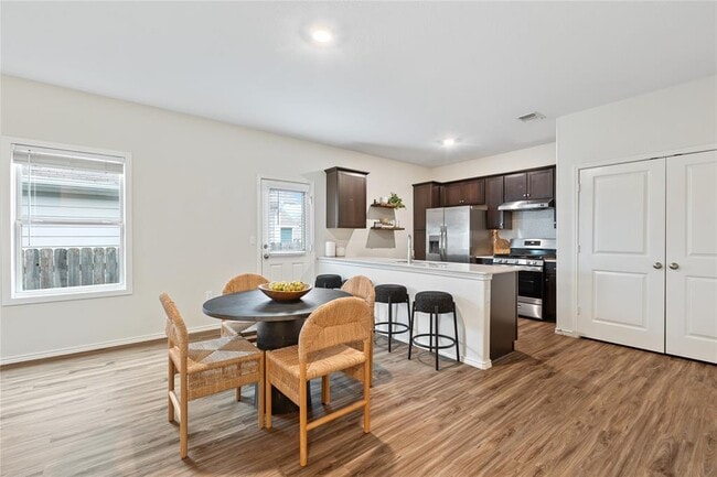 Building Photo - 7101 Spirit Hill Rd