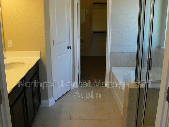 Building Photo - Coming Soon! 3 BR/2BA | Single Family Home | 1-Car Garage Parking | Huge yard!