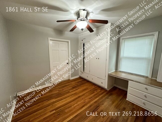 Building Photo - SE Side 3 Bedroom Home by East GR
