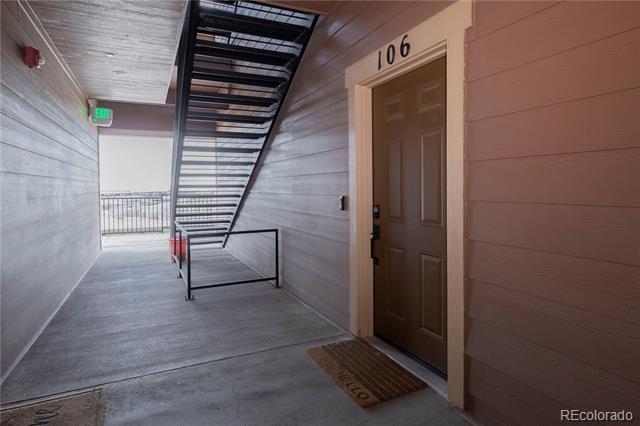 Building Photo - 9962 W Victoria Pl