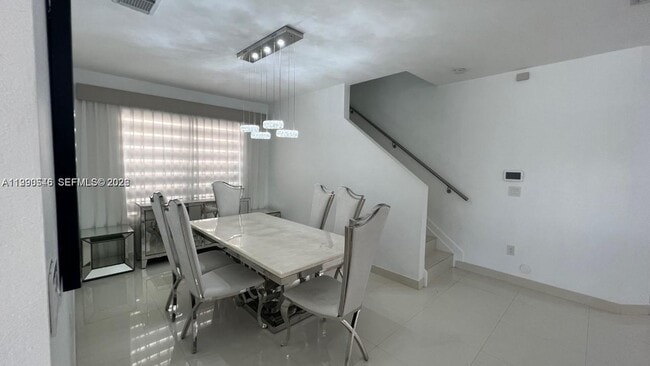 Building Photo - 3570 W 92nd Pl