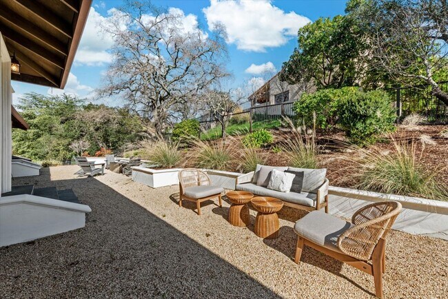 Building Photo - 4 Bedrooms, 3 Bathrooms, Cul-de-sac Location Near Silverado Country Club, Napa