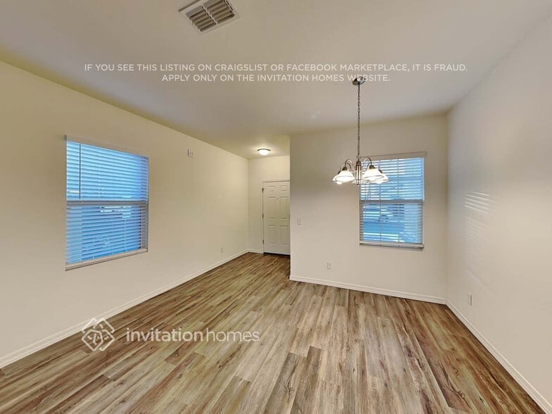 Building Photo - 218 N 201st Ave