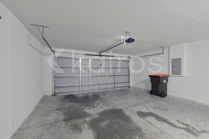 Building Photo - 13719 SW 89 Cir
