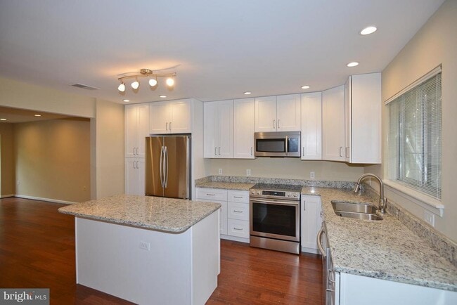 Building Photo - 13107 Englishwood Ln