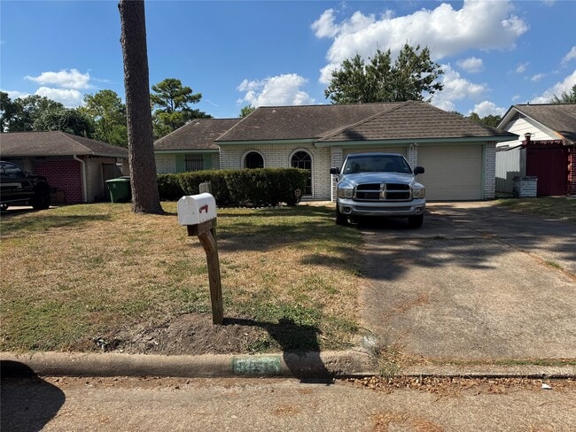 Building Photo - 9835 Eblen Dr