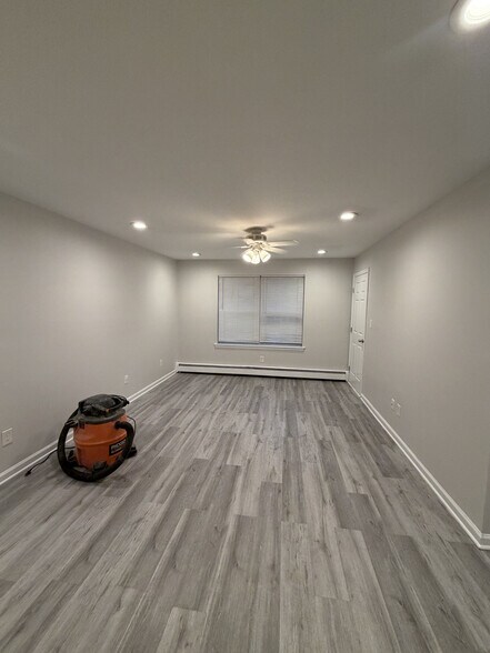 Building Photo - 87 Tansboro Rd