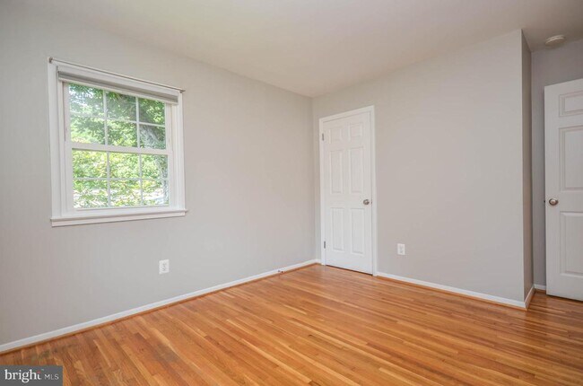 Building Photo - 4805 Willet Dr