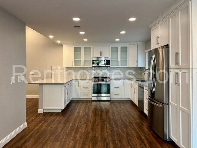 Building Photo - 227 Ocotillo Pl