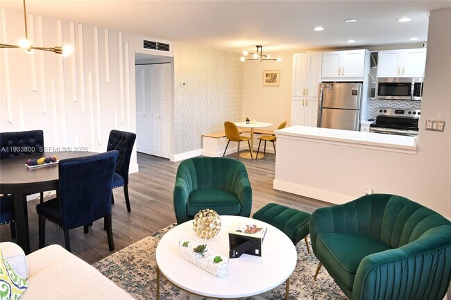 Building Photo - 2860 NE 14th Street Causeway