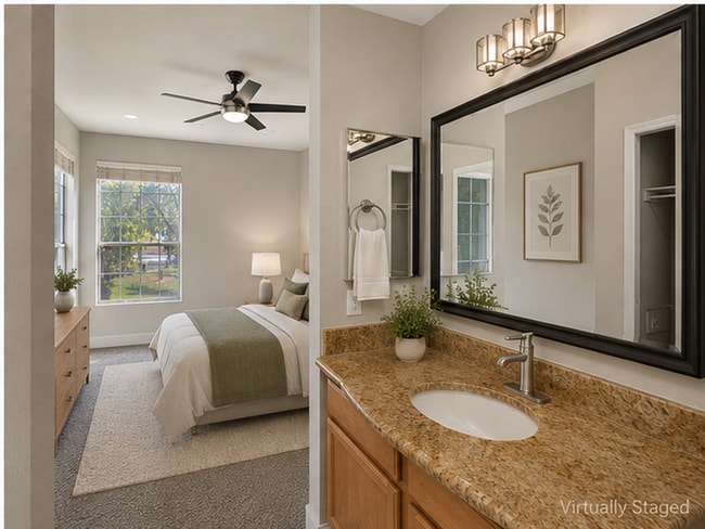 Building Photo - 2 Bedroom 2 Bathroom Condo in the Heart of Canyon Crest, Riverside!