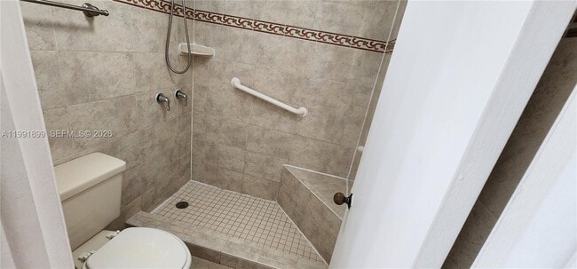 Building Photo - 9135 SW 125th Ave