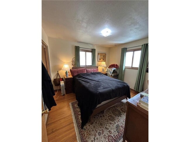 Building Photo - 4857 5th St NE