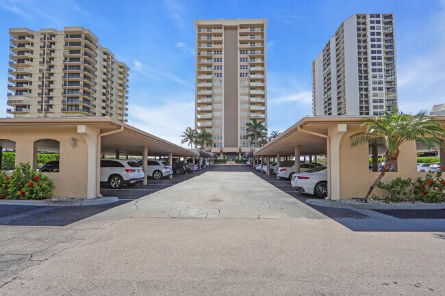 Building Photo - 5440 N Ocean Dr