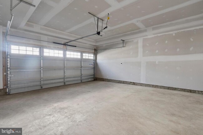 Building Photo - 6005 Walleye Pl