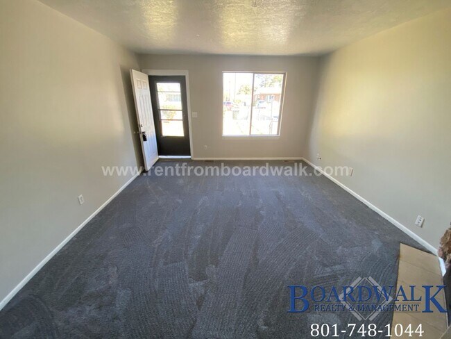 Building Photo - 1453/1455 W 2320 S