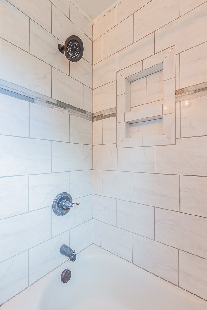 Building Photo - 43 3rd St