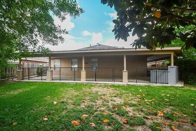 Building Photo - 21031 Stoney Haven Dr