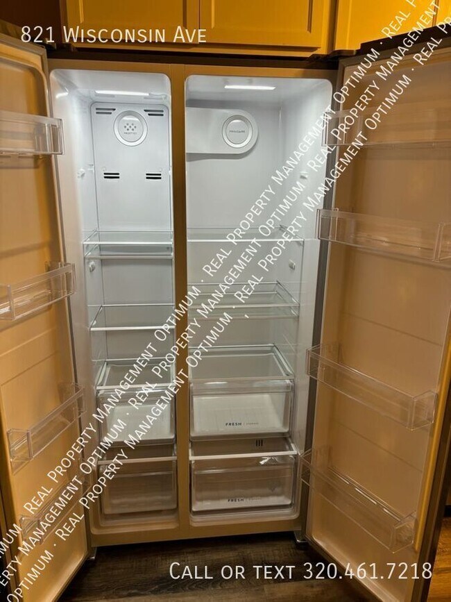 Building Photo - 821 Wisconsin Ave