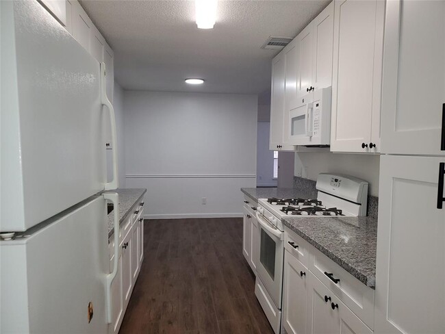 Building Photo - 2508 Howellwood Way