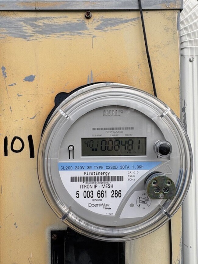 Building Photo - Move-In Ready | Two-Bedroom Apartment in Lakewood