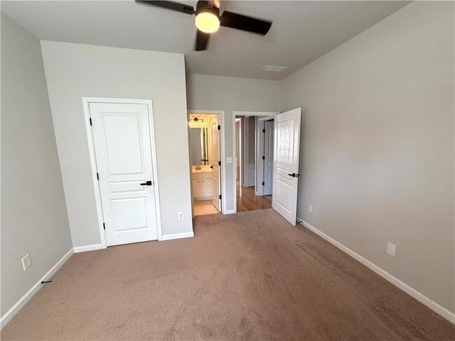 Building Photo - 13127 Region Trace