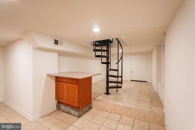 Building Photo - 4329 Osage Ave