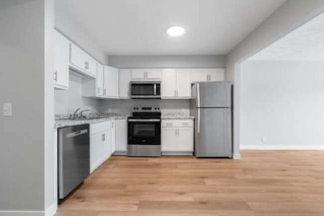 Building Photo - 1646 W 42nd St