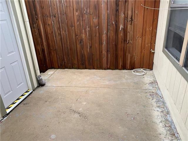 Building Photo - 1913 Wyndemere Ln