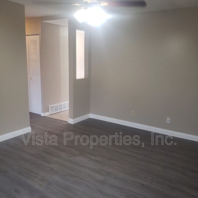 Building Photo - 4608 Aral Dr