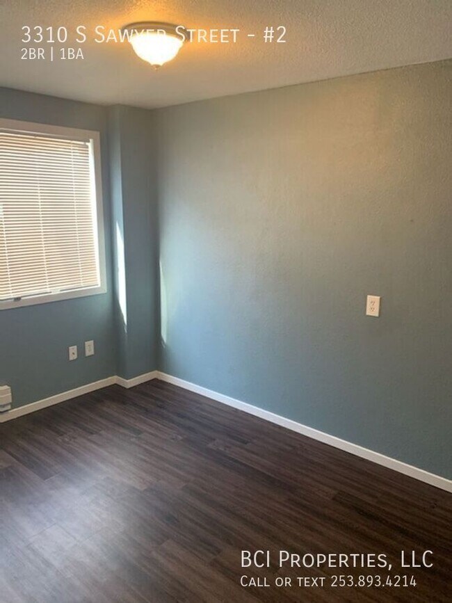 Building Photo - 3310 S Sawyer St