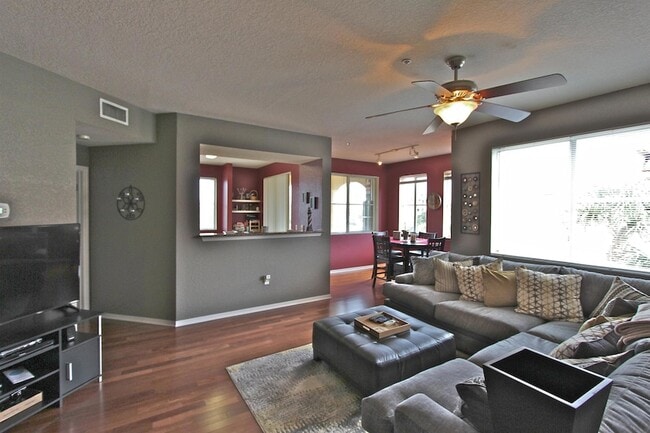 Primary Photo - 11033 Legacy Blvd