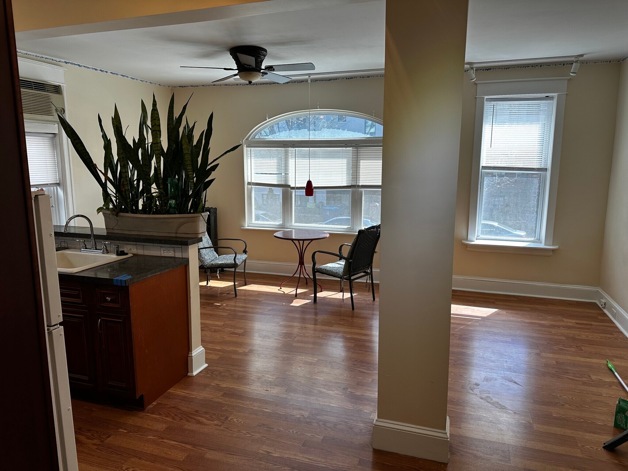 Building Photo - 1315 Park Rd NW