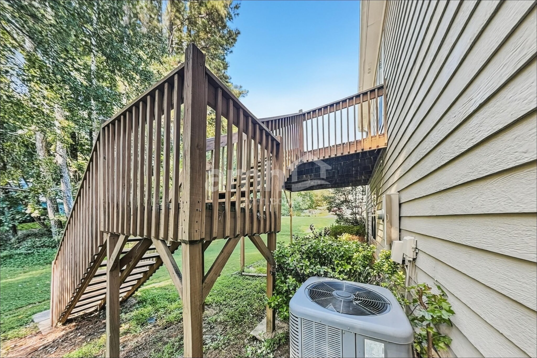 Building Photo - 624 Glendale Forest Dr